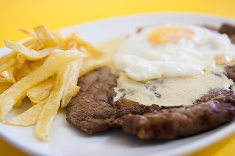 Bifanas à Cervejeiro